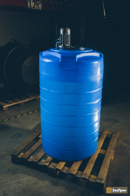 Емкость TR 3000 литров с турбинной мешалкой в Перми